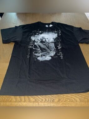 Albert Einstein XL Tee Black & Gray Graphic Shirt
